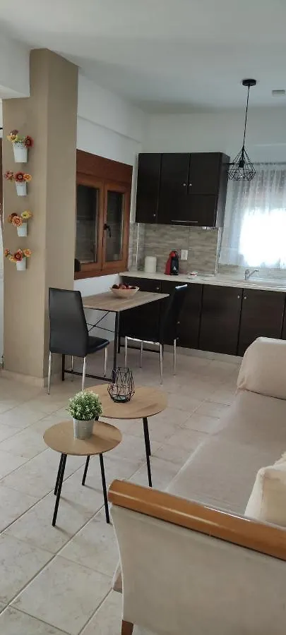 Maria'S Luxury Apartment Kassandra 0*,