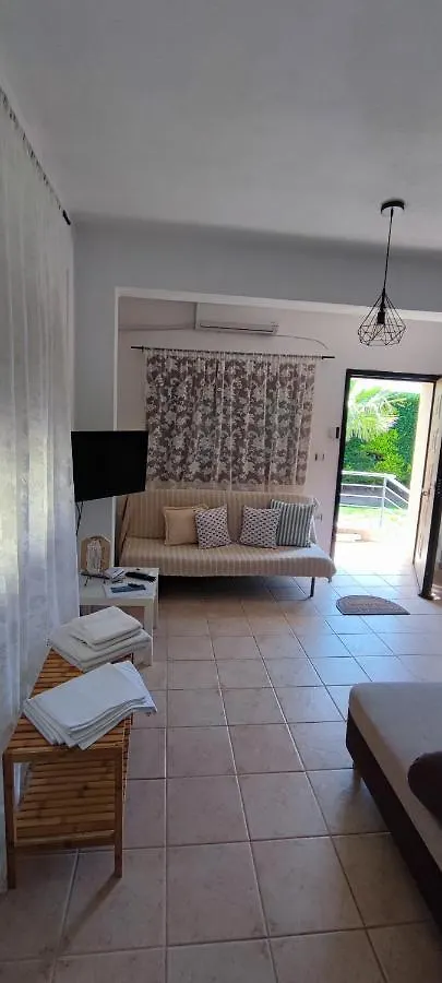 Maria'S Luxury Apartment Kassandra