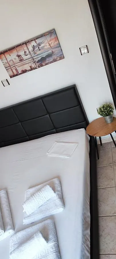 Maria'S Luxury Apartment Kassandra